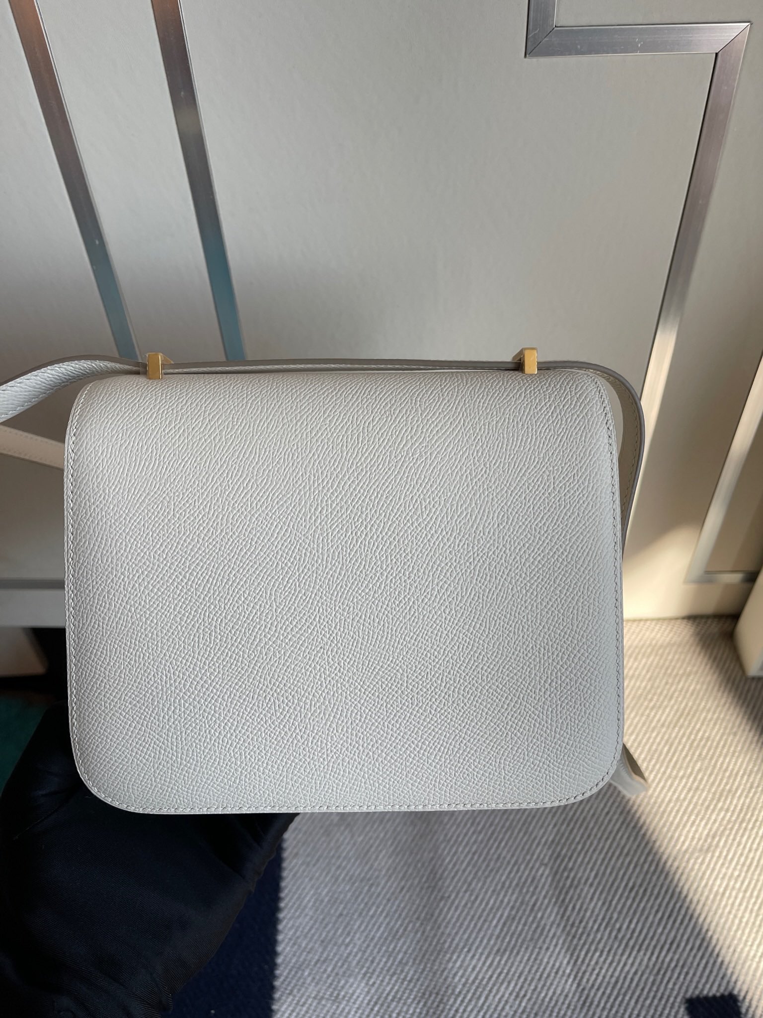 에르메스 콘스탄스18 나타 화이트 금장 앱송